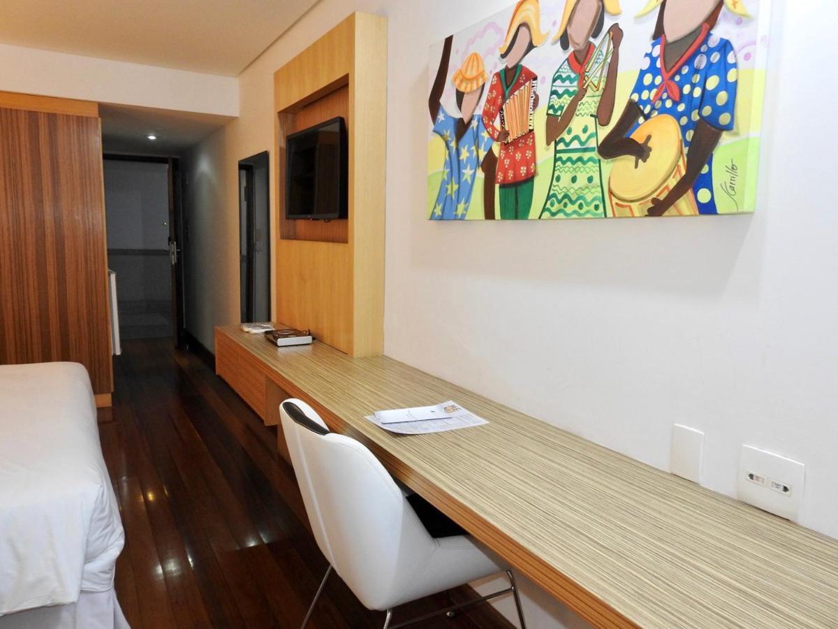 Constantino Hotel E Eventos جويز دي فورا المظهر الخارجي الصورة A room at the hotel