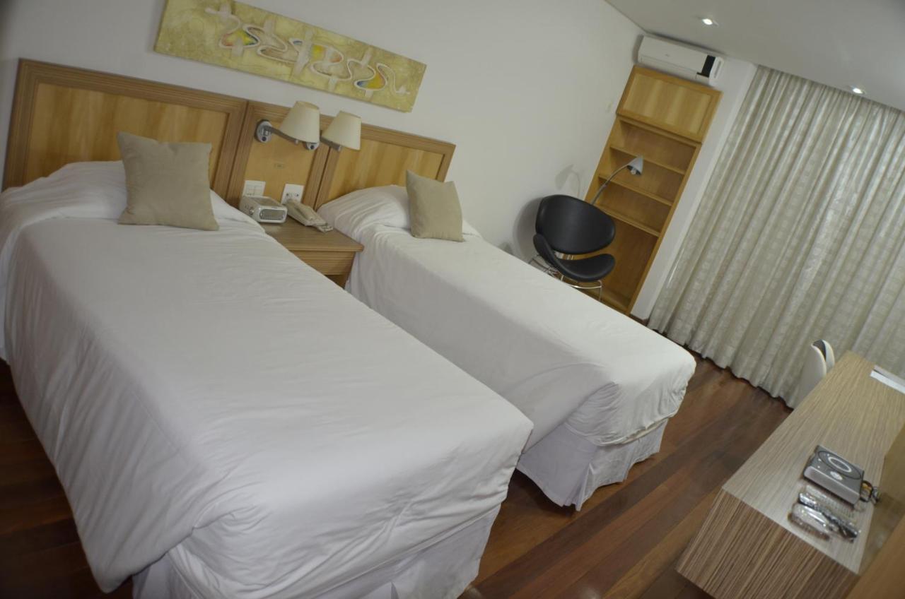 Constantino Hotel E Eventos جويز دي فورا المظهر الخارجي الصورة