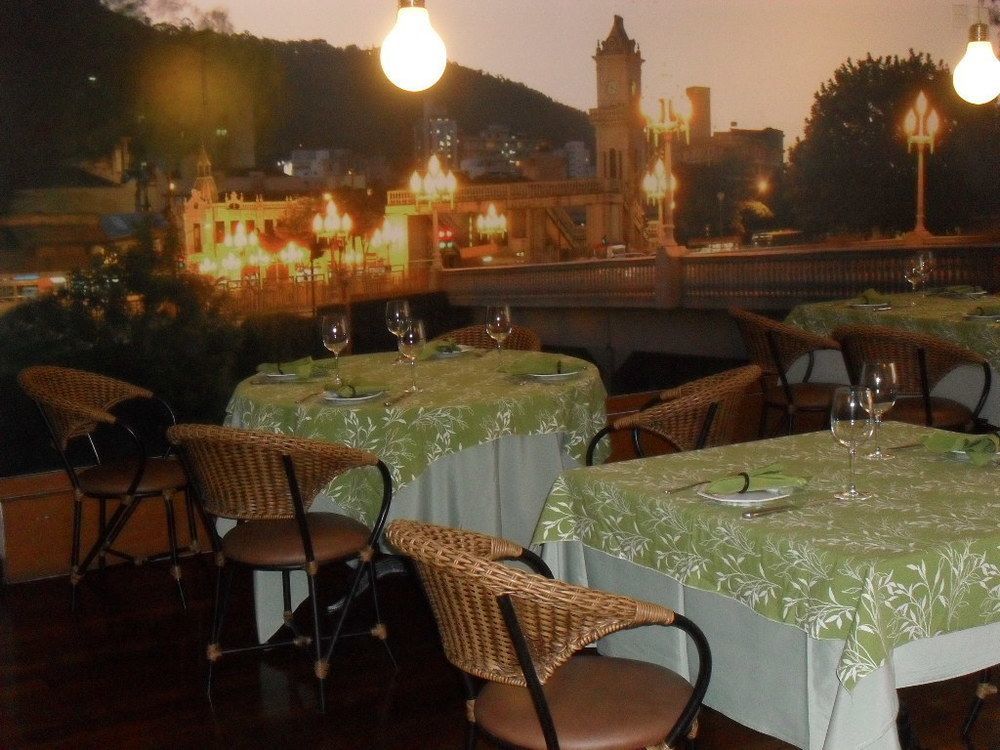 Constantino Hotel E Eventos جويز دي فورا المظهر الخارجي الصورة Restaurant in the hotel