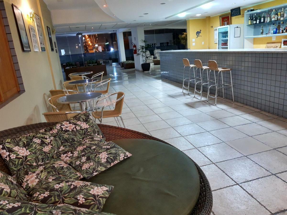Constantino Hotel E Eventos جويز دي فورا المظهر الخارجي الصورة The bar at the hotel